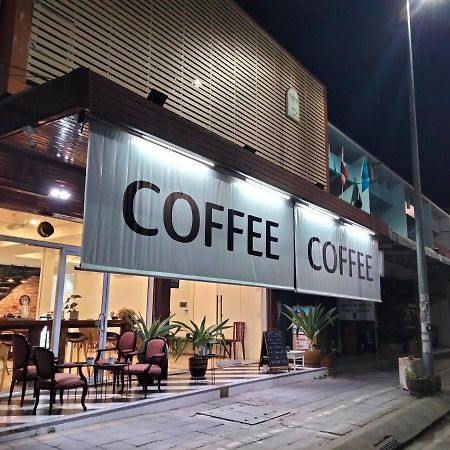 Chaiyee Coffee Чиангмай Экстерьер фото