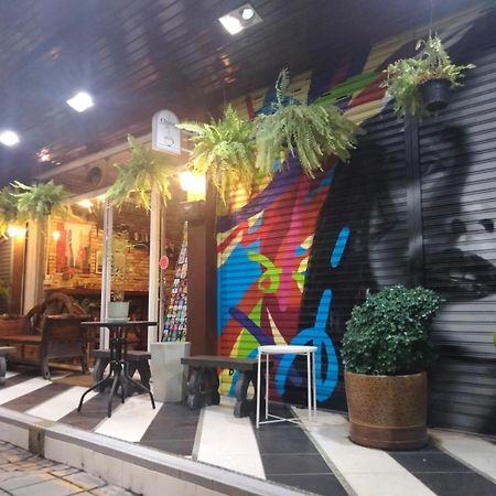 Chaiyee Coffee Чиангмай Экстерьер фото