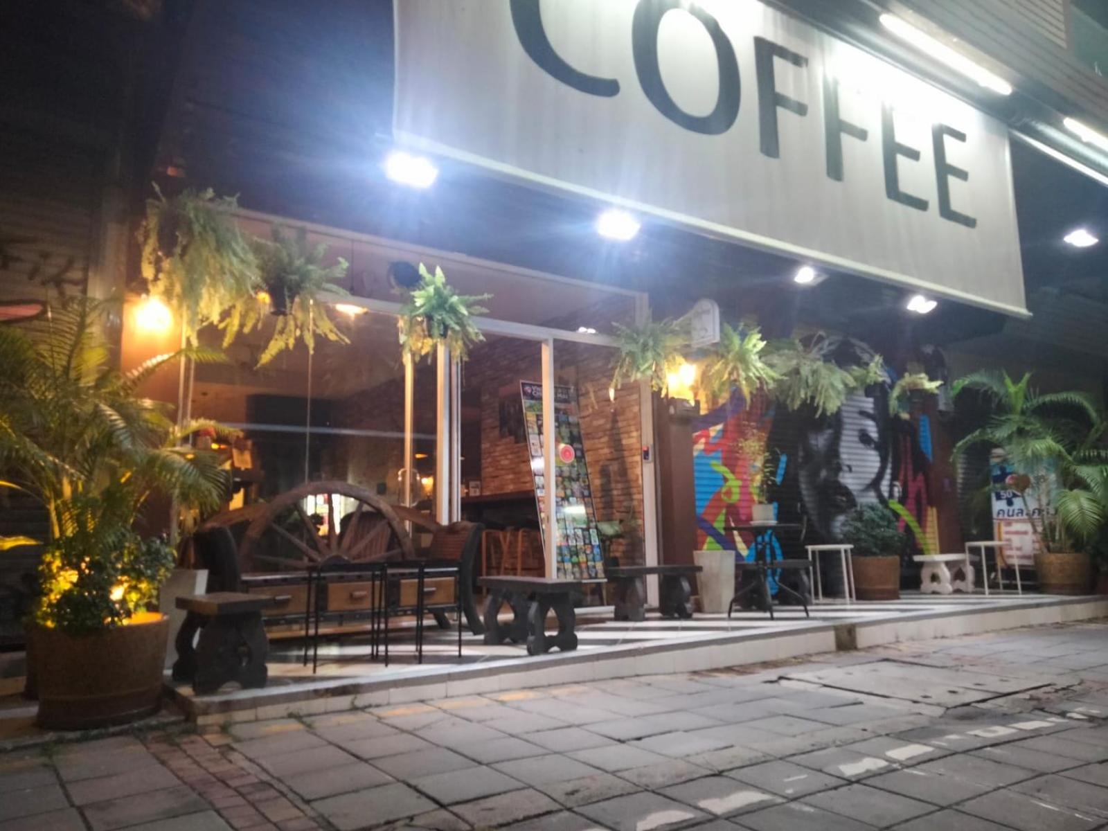 Chaiyee Coffee Чиангмай Экстерьер фото