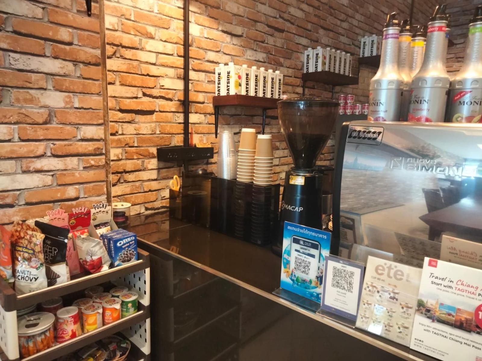 Chaiyee Coffee Чиангмай Экстерьер фото