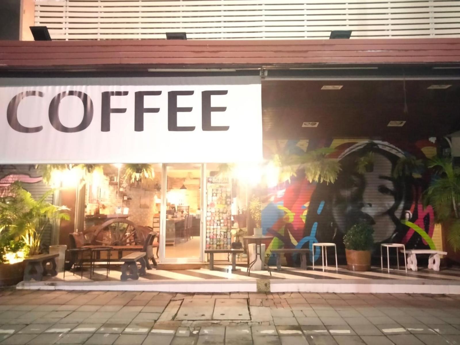 Chaiyee Coffee Чиангмай Экстерьер фото