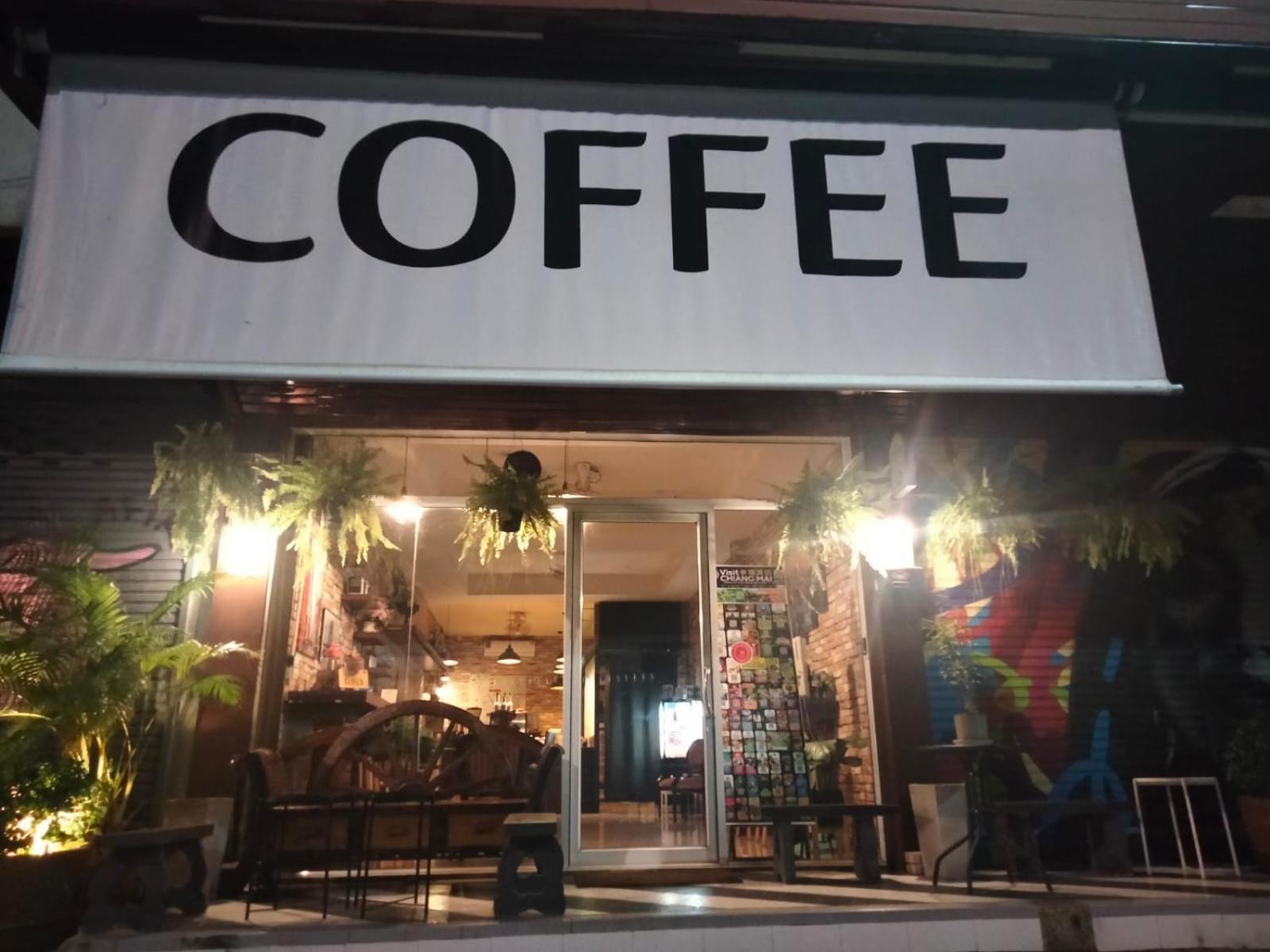 Chaiyee Coffee Чиангмай Экстерьер фото